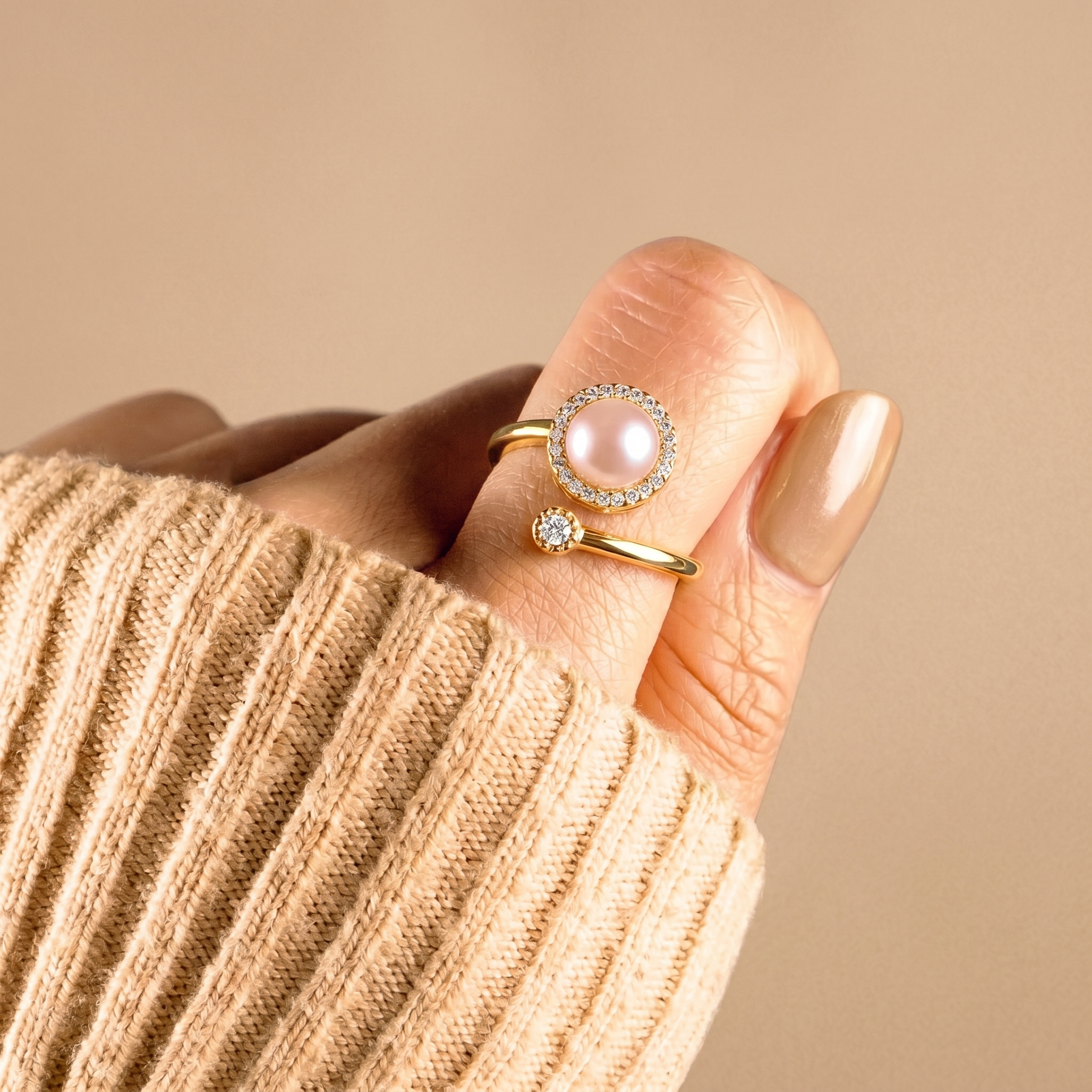 At-Ease-Opal-Spinner-Ring Produktbild